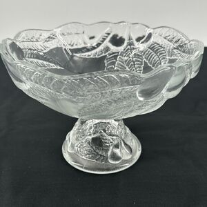 Pedestal Fruit Bowl Pear Leaf Design Vintage 80s Teleflora Pressed Glass 7.5” D